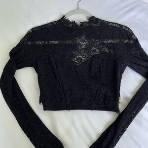 Bebe lace crop top